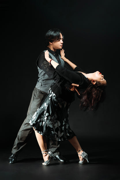 Bachata - Erwin & Ning Urbien