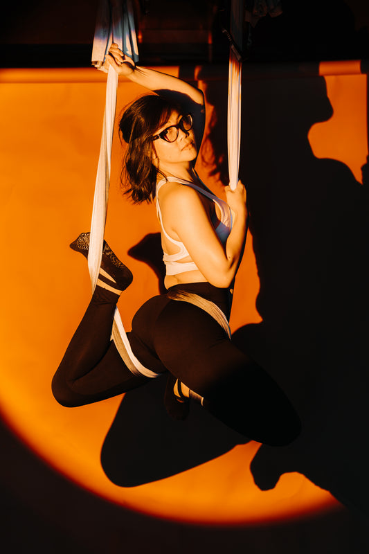 Aerial Yoga - Rosiel (PRE REG)